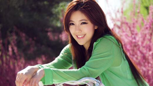 网红娱乐圈网红爆料事件,揭秘幕后真相与网络舆论的漩涡 第2张 网红娱乐圈网红爆料事件,揭秘幕后真相与网络舆论的漩涡 第2张